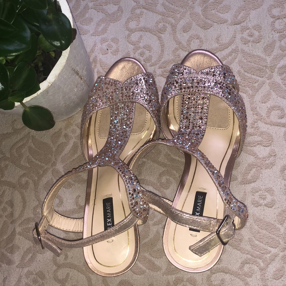 NWOT Alex Marie heels